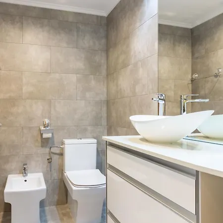 Апартаменты Ah Full&roomy Auditorio De Vut6502as