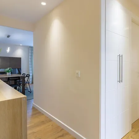 Ah Full&roomy Auditorio De Vut6502as * اوفيدو