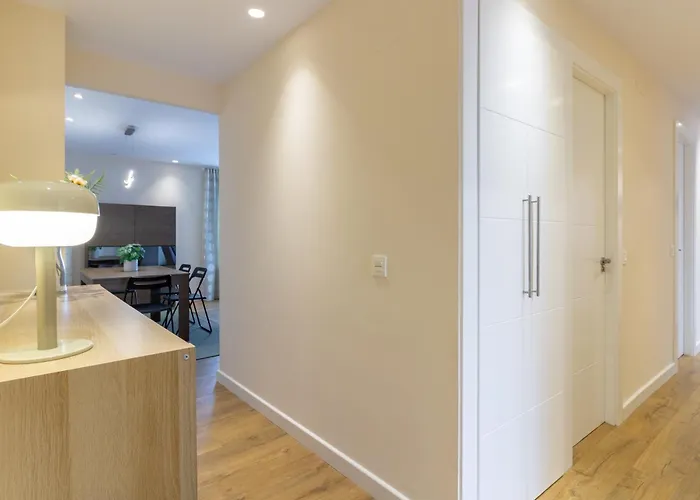 Ah Full&roomy Auditorio De Vut6502as * Oviedo