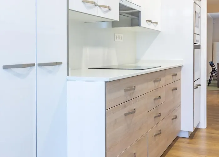 Ah Full&roomy Auditorio De Vut6502as *